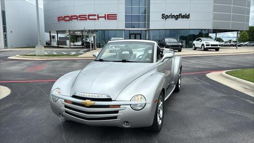 2004 Chevrolet SSR LS Reg Cab 116.0 WB