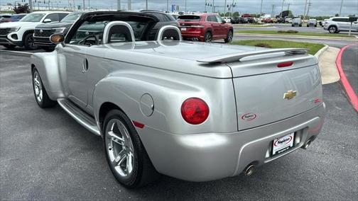 2004 Chevrolet SSR LS Reg Cab 116.0 WB