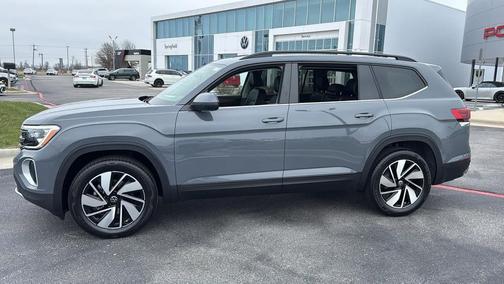 2026 Volkswagen Atlas 2.0T SE w/Technology 4MOTION