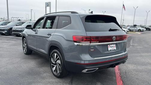 2026 Volkswagen Atlas 2.0T SE w/Technology 4MOTION