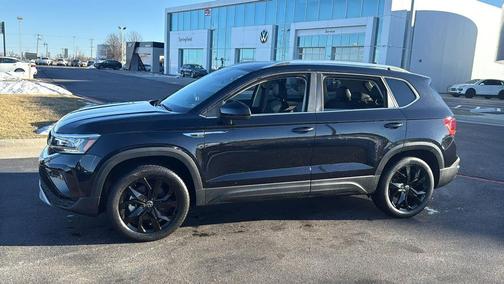 2022 Volkswagen Taos 1.5T SE