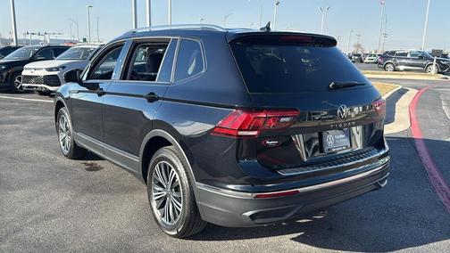 2024 Volkswagen Tiguan 2.0T Wolfsburg Edition