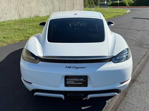 2025 Porsche 718 Cayman Style Edition