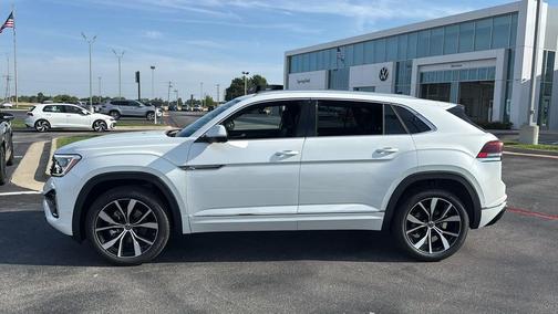2026 Volkswagen Atlas Cross Sport 2.0T SEL Premium