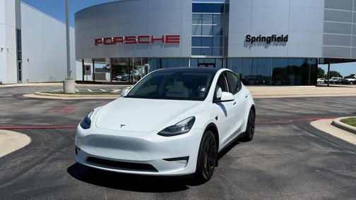 Pearl White Multi-Coat 2022 Tesla Model Y Long Range Dual Motor All-Wheel Drive