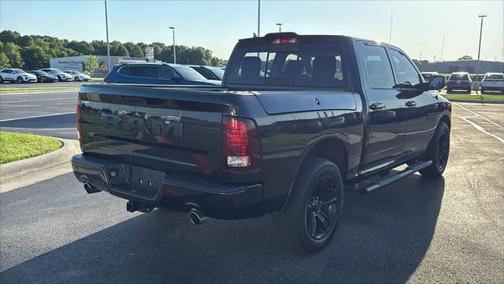 2017 RAM 1500 Night Crew Cab 4x2 5'7' Box