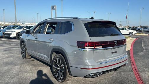 2026 Volkswagen Atlas 2.0T SEL Premium R-Line 4MOTION