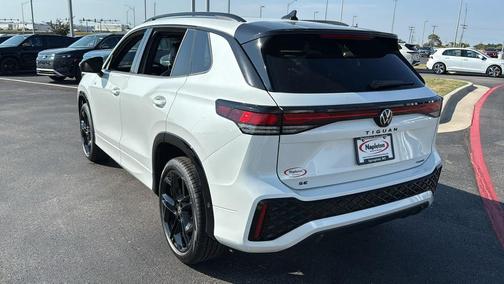 2025 Volkswagen Tiguan 2.0T SE R-Line Black 4MOTION