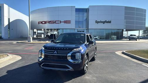 Cosmic Blue Metallic 2026 Mitsubishi Outlander SE 2.5 S-AWC