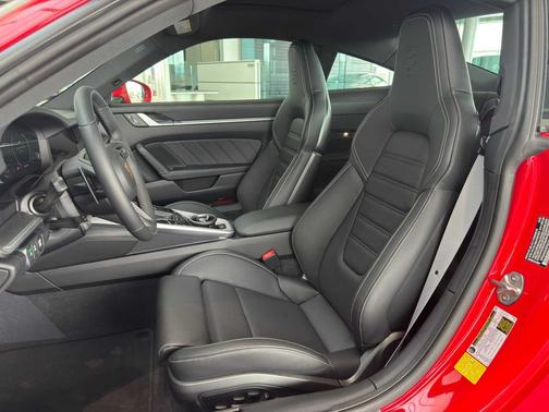 2026 Porsche 911 Carrera 4S