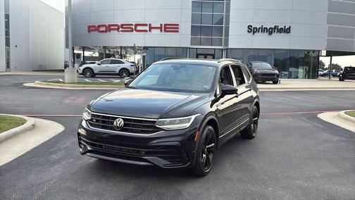 2024 Volkswagen Tiguan 2.0T SE R-Line Black