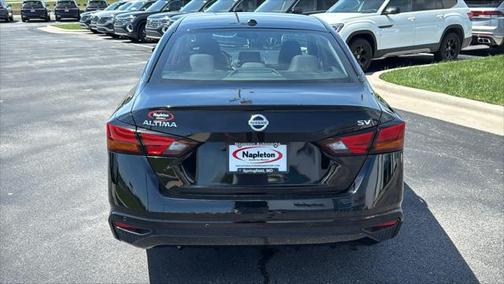 2022 Nissan Altima 2.5 SV
