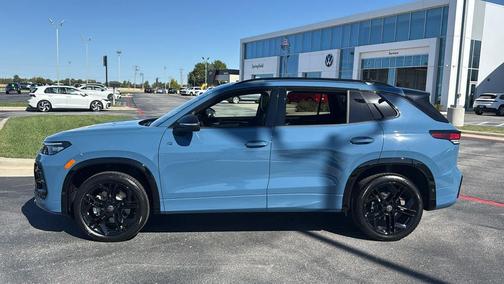 2026 Volkswagen Tiguan 2.0T SE R-Line Black 4MOTION