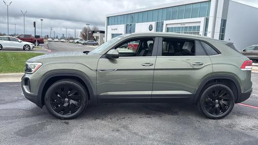 2026 Volkswagen Atlas Cross Sport 2.0T SE w/Technology 4MOTION