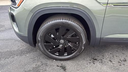 2026 Volkswagen Atlas Cross Sport 2.0T SE w/Technology 4MOTION