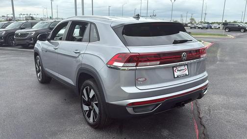 2025 Volkswagen Atlas Cross Sport 2.0T SE w/Technology 4MOTION