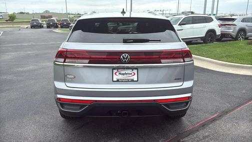 2025 Volkswagen Atlas Cross Sport 2.0T SE w/Technology 4MOTION