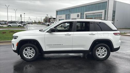2023 Jeep Grand Cherokee Laredo