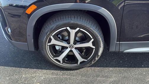 2025 Volkswagen Tiguan 2.0T SE 4MOTION