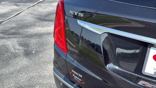 Stellar Black Metallic 2019 Cadillac XT5 Luxury