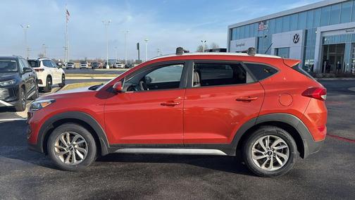 2017 Hyundai TUCSON SE