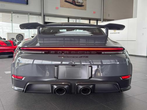 2026 Porsche 911 Carrera GTS