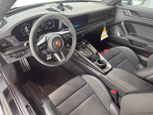 2026 Porsche 911 Carrera GTS