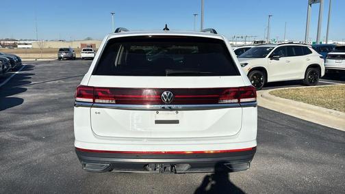 2025 Volkswagen Atlas 2.0T SE w/Technology