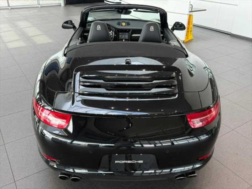 2015 Porsche 911 Carrera