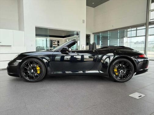 2015 Porsche 911 Carrera