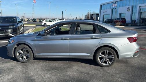 2024 Volkswagen Jetta 1.5T SE