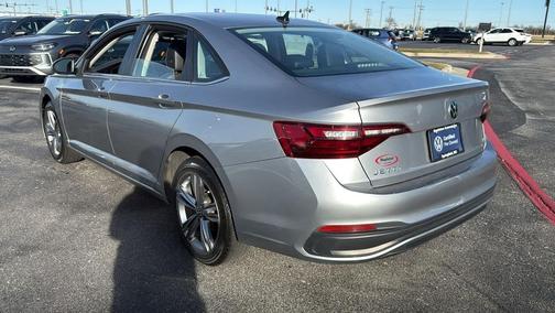 2024 Volkswagen Jetta 1.5T SE