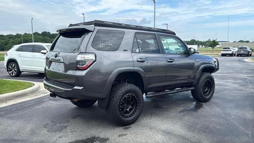 Magnetic Gray Metallic 2018 Toyota 4Runner SR5