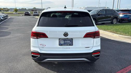 2024 Volkswagen Taos 1.5T SE