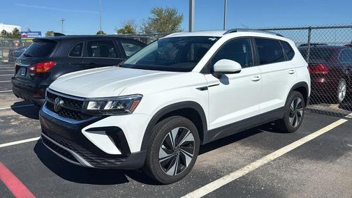 2024 Volkswagen Taos 1.5T SE