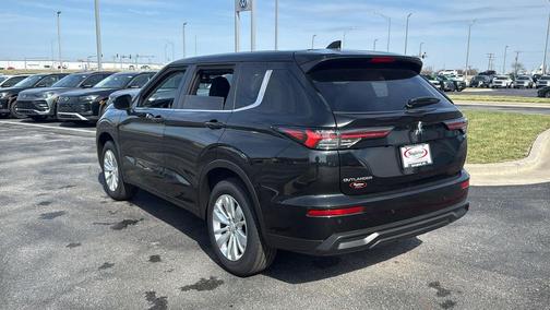 Black Diamond 2026 Mitsubishi Outlander ES 2.5 S-AWC