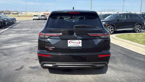 Black Diamond 2026 Mitsubishi Outlander ES 2.5 S-AWC