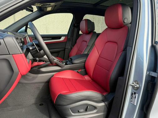 2025 Porsche Cayenne Cayenne