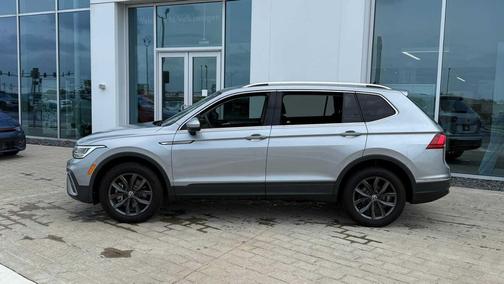 2023 Volkswagen Tiguan 2.0T SE