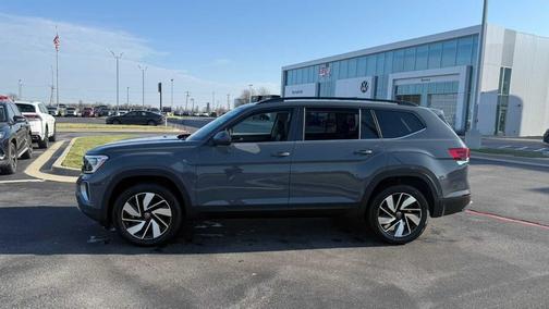 2026 Volkswagen Atlas 2.0T SE w/Technology 4MOTION