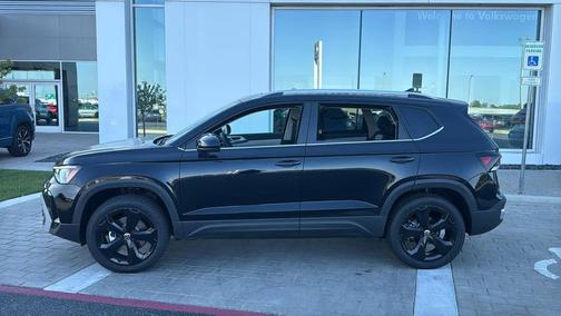 Deep Black Pearl 2026 Volkswagen Taos SEL