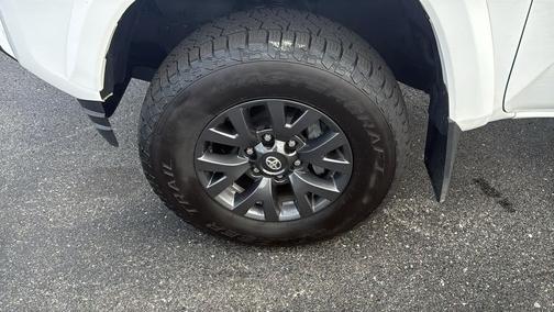 2023 Toyota Tacoma SR5