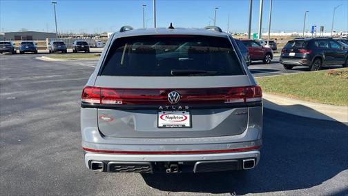 2025 Volkswagen Atlas 2.0T Peak Edition