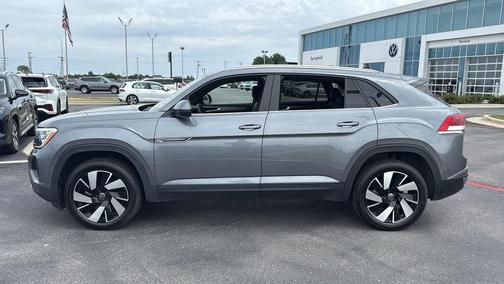 2024 Volkswagen Atlas Cross Sport 2.0T SE w/Technology 4MOTION