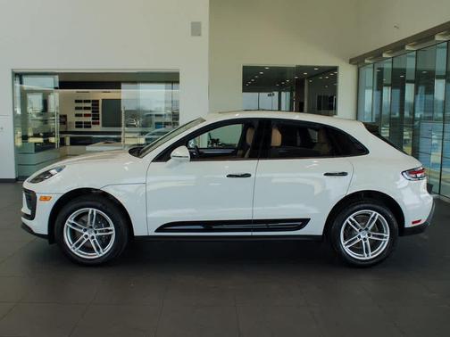 2025 Porsche Macan Macan
