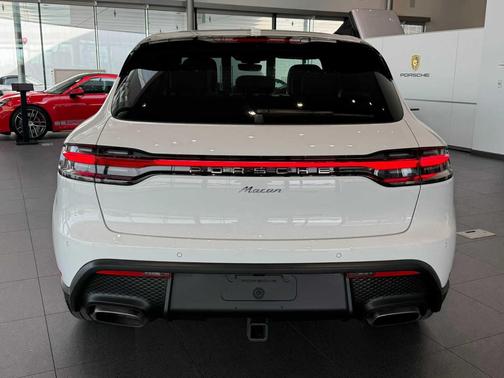 2025 Porsche Macan Macan