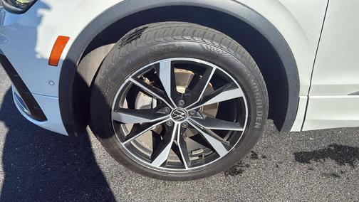 2022 Volkswagen Tiguan 2.0T SEL R-Line 4MOTION