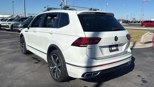 2022 Volkswagen Tiguan 2.0T SEL R-Line 4MOTION