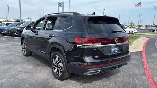 2025 Volkswagen Atlas 2.0T SE w/Technology 4MOTION