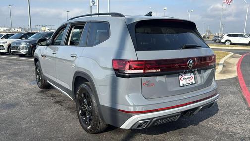 2026 Volkswagen Atlas Peak Edition